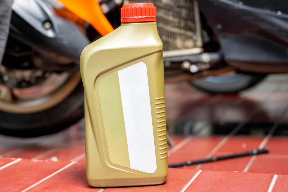 機車機油等級怎麼選?新手必看各類型差異與選購指南