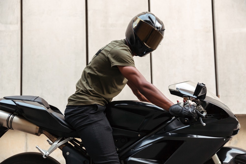 黃牌重機稅金怎麼算？專業機車行帶你看費用與級距！