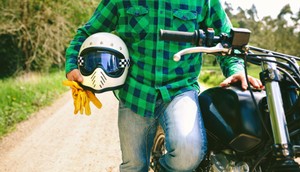 山車帽缺點有哪些？舒適度、重量與安全風險的專業剖析