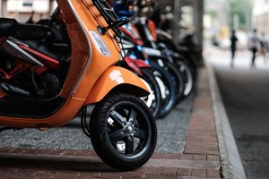 領牌車是什麼?專業機車行解析優缺點與購車陷阱