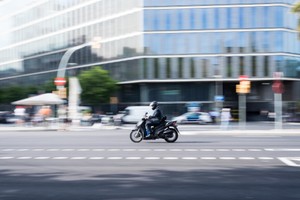 機車優先道是什麼？新手駕駛必知的行駛規定與常見違規情況