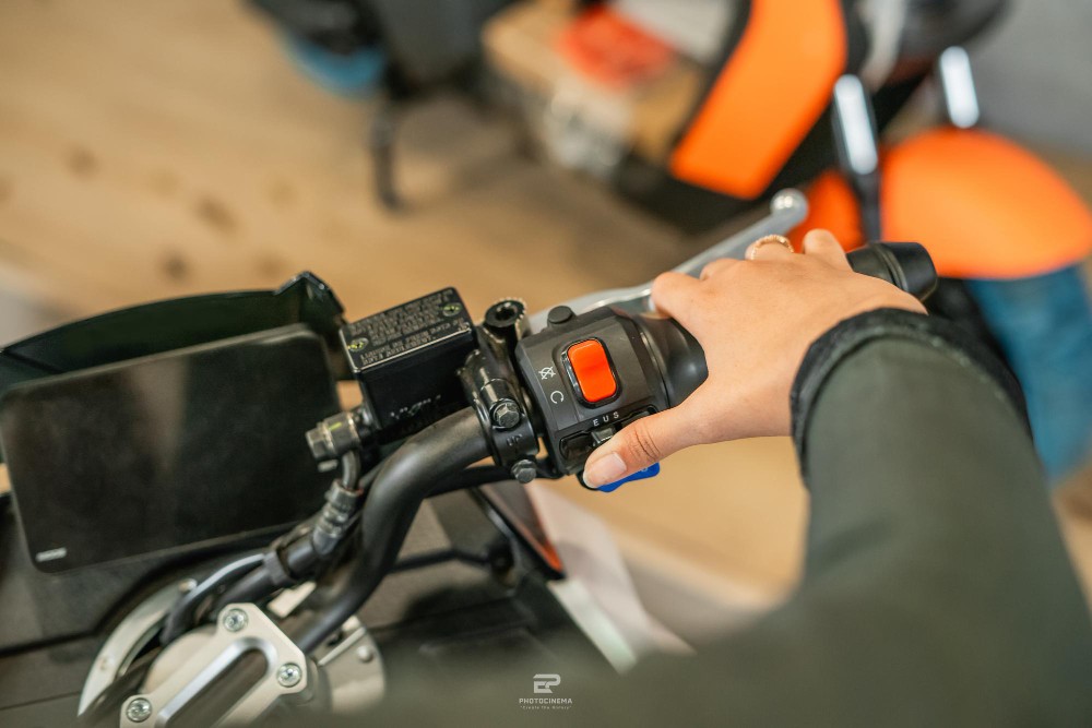 機車接電怎麼做？電瓶沒電救援步驟一次看懂